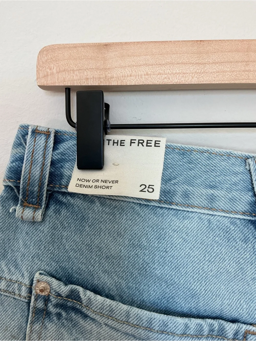 Free People We The Free Now or Never Distressed Denim Shorts Size 25 NWT